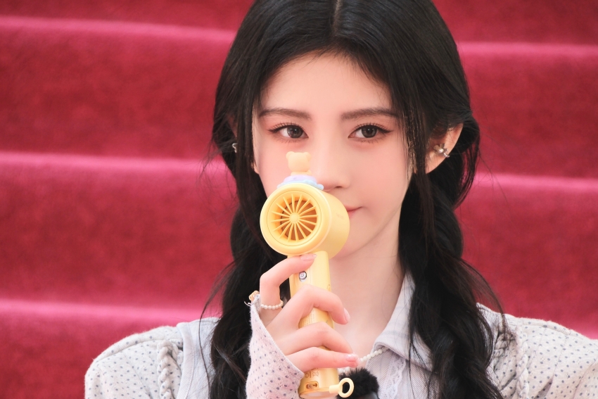树上的白菜   芦哲峰