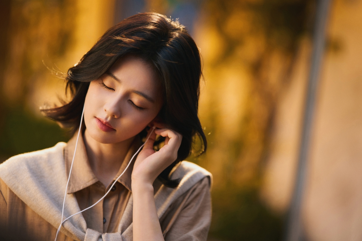 龙  海子 现代诗